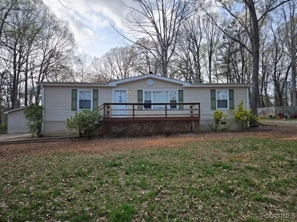 10800 Winchester Dr, Amelia Court House, VA 23002