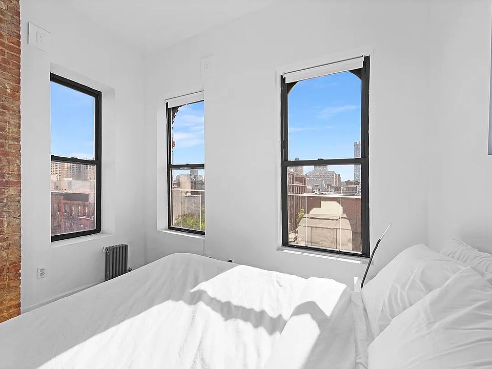 1st image of 168 Stanton St #5A