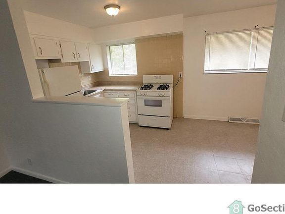 5th image of 2154 Sun Valley Dr