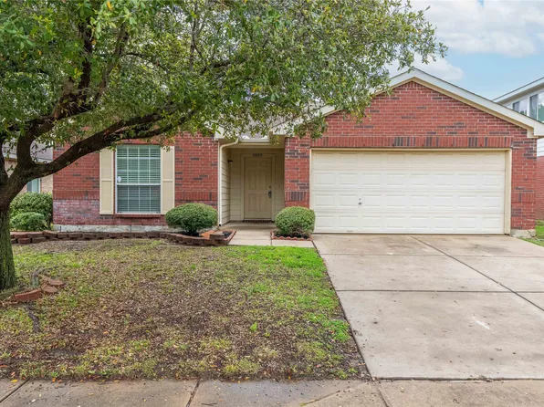 9009 Chisholm Trl, Aubrey, TX 76227