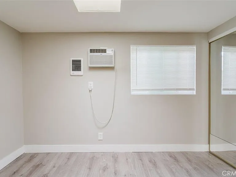 6609 Camellia Ave — Photo 16