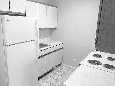 2nd image of 614 Random Ln APT 12