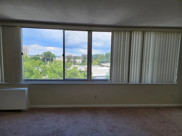 LR Window