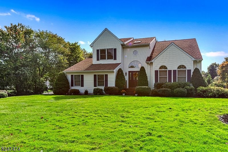 8 Kelly Dr, Succasunna, NJ 07876 MLS 3867035 Zillow