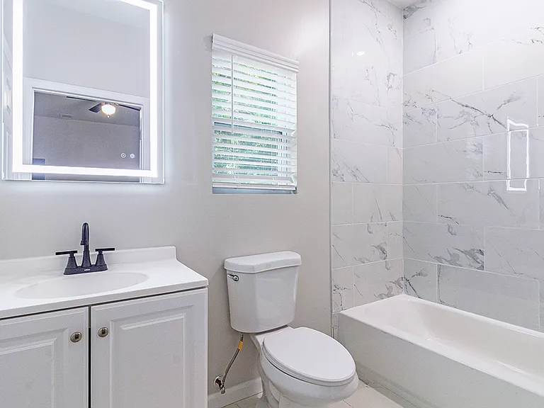2065 Freeman St — Photo 17