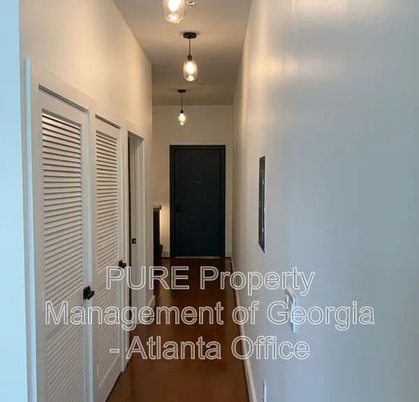89 Mangum St SW #102 — Photo 4