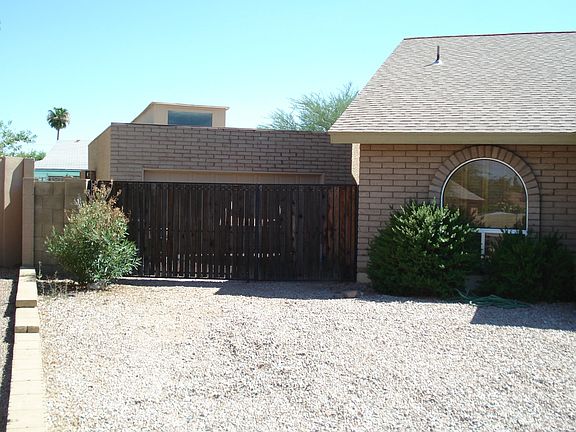 2nd image of 6622 S Dorsey Ln