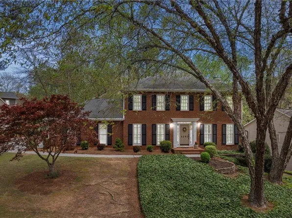 4292 Rocky Gln NE, Roswell, GA 30075