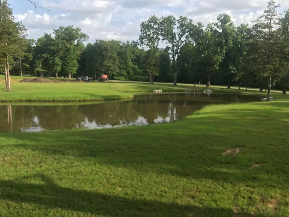 2nd image of 1624 E 464th Road