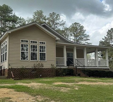 2nd image of 475 Denham Progress Rd
