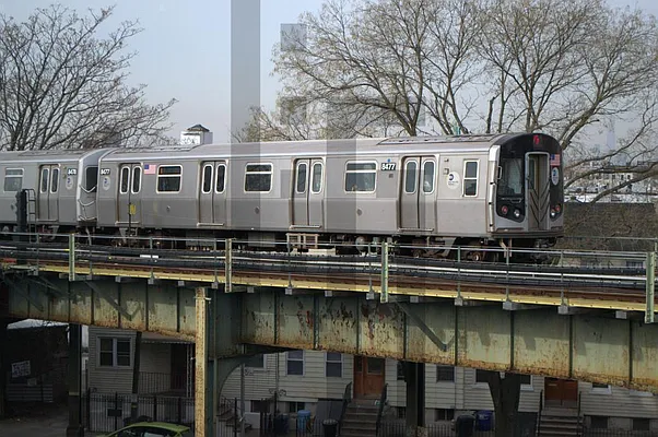 Rented by Loom Group | media 10