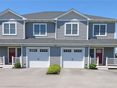 314 Chases Ln #D, Middletown, RI, 02842