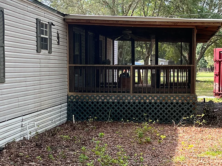 2025 Crestview Ct — Photo 9