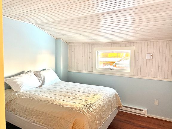 3rd image of 37 Clark St APT 10