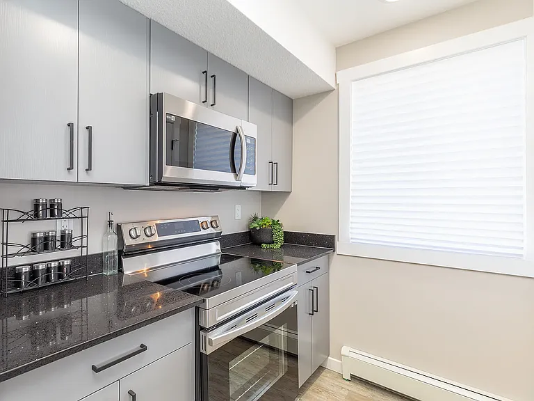 181 Skyview Bay NE — Photo 22