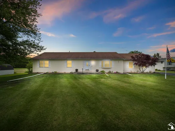 214 Roosevelt St, Dundee, MI 48131