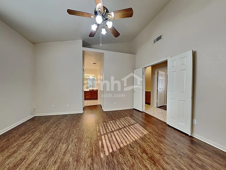 233 W Verano Pl — Photo 11