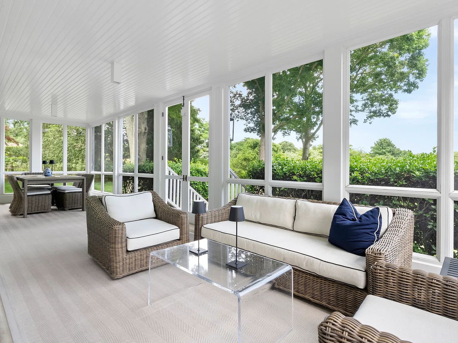 Classic Hamptons Style Waterfront Retreat on Mill Pond — Photo 3