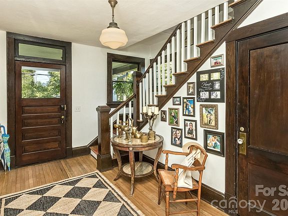 4th image of 293 Fairview Rd