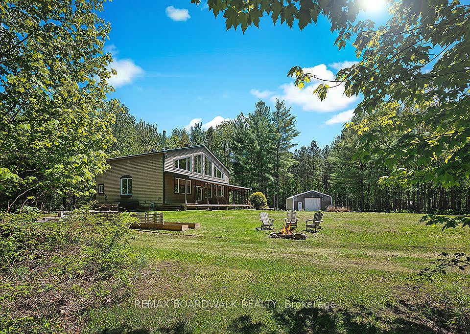 1st image of 1439 Lacroix Rd