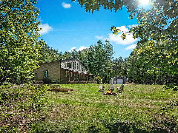 1439 Lacroix Rd, Clarence Rockland, ON K0A 2A0