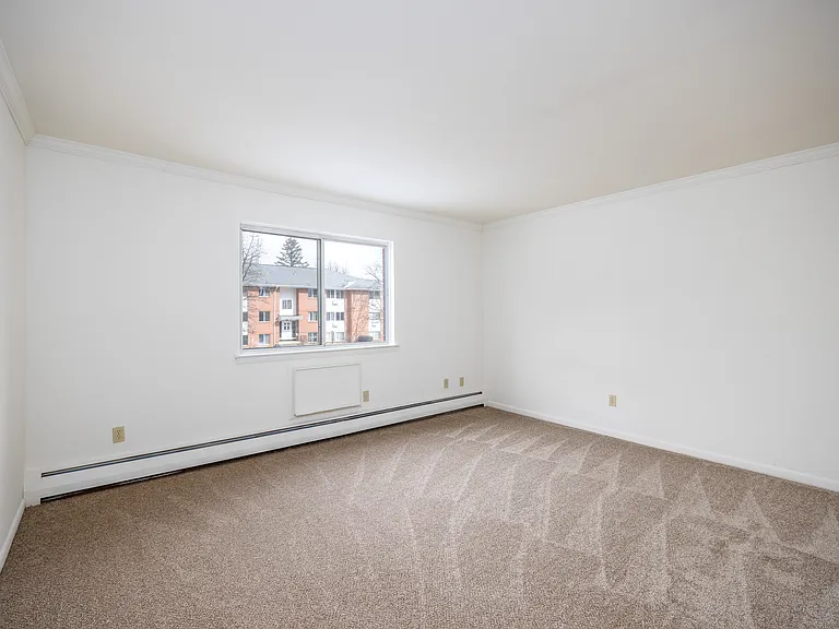 Clintwood Apartments — Photo 59