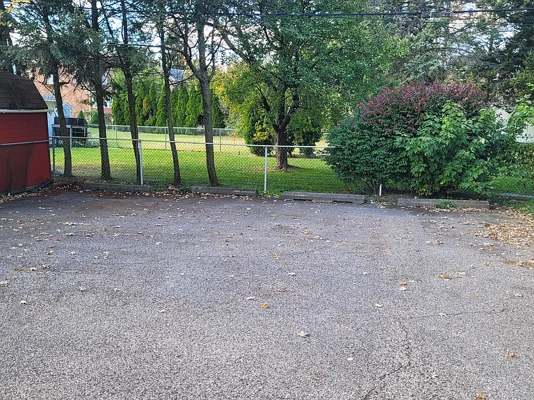 Parking in rear of building
