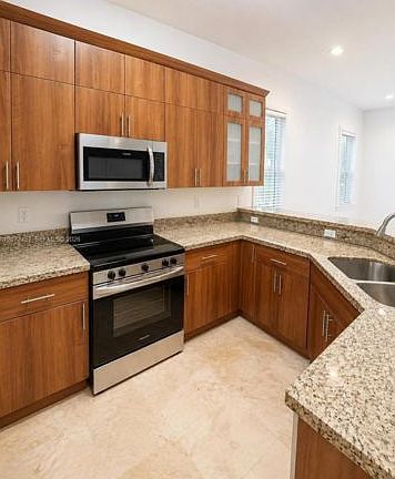 3rd image of 2286 SW 16th Ct