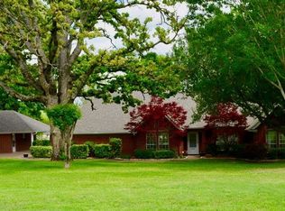 2301 Rose Point, Athens, TX 75752