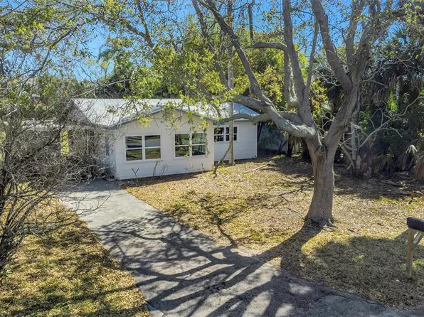 1820 Sutherland Dr W, Palm Harbor, FL 34683