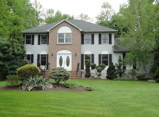 55 Oxford Rd, Manalapan, NJ 07726