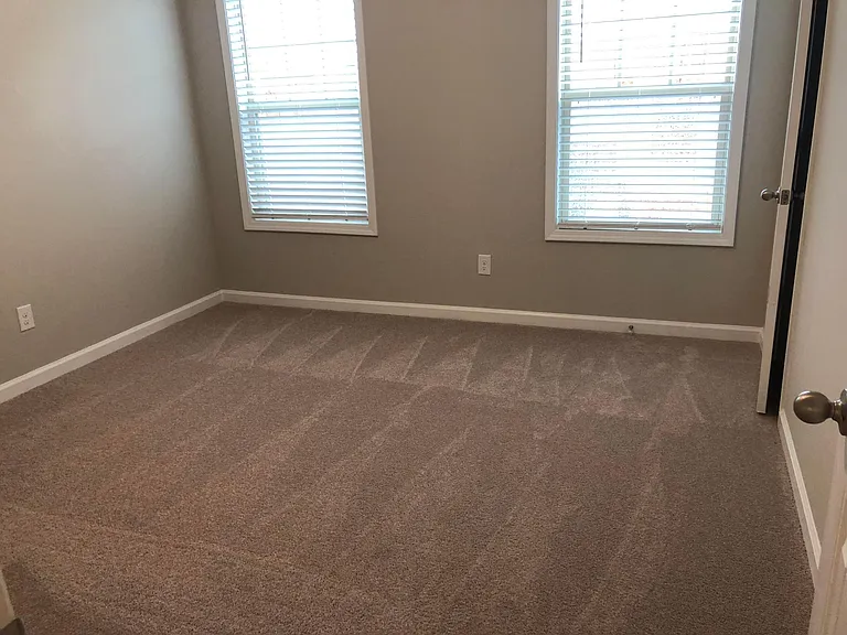 1229 Foxcroft Ln — Photo 17