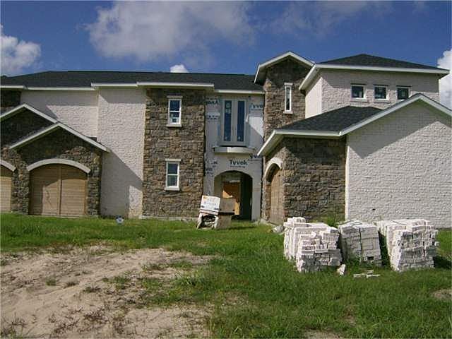 1st image of 700 Northfield Dr