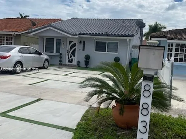 8830 NW 115th St, Hialeah Gardens, FL 33018