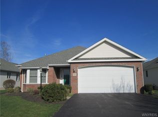 5601 Hidden Lake Lockport Town, Lockport, NY 14094