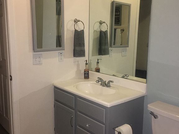 2nd image of 5570 Mariposa Ave