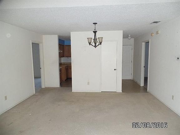 4th image of 2524 Trenton Dr