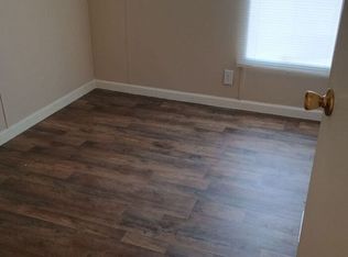 14 B St, Holts Summit, MO 65043