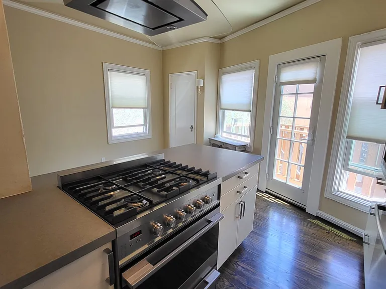 2320 Le Conte Ave #4 — Photo 1