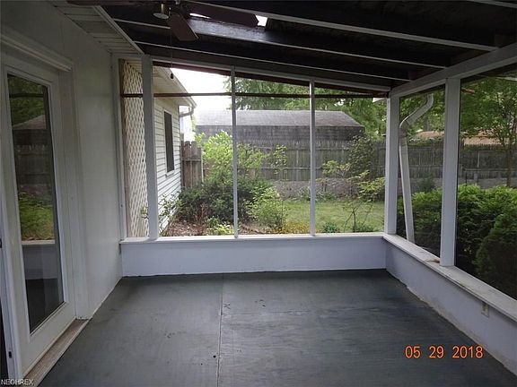 4th image of 1370 Rolling Meadows Dr