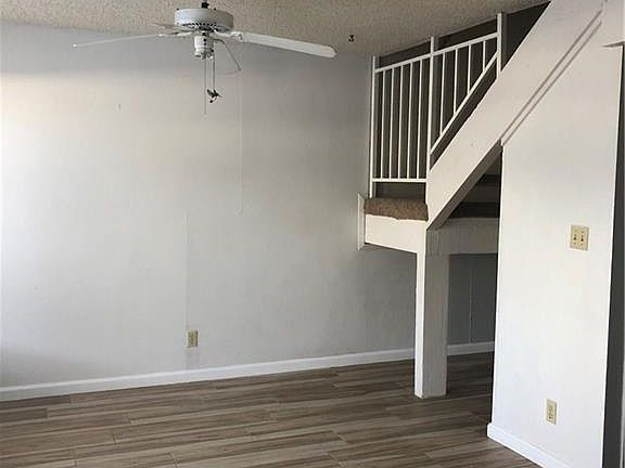 5th image of 905 Park Village Cv