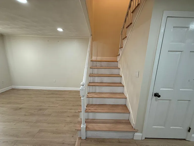 195 Wellman Ave #195 — Photo 12