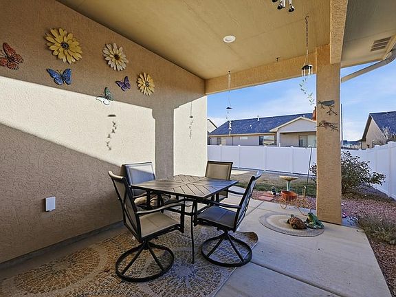 5th image of 2218 Cliffmoor Ln
