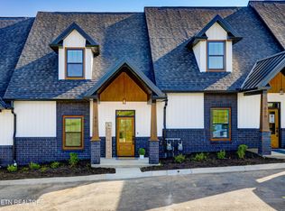 430 Fleeta Williams Way, Sevierville, TN 37862