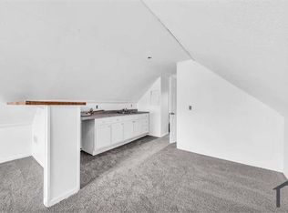 3583 W 105th St, Cleveland, OH