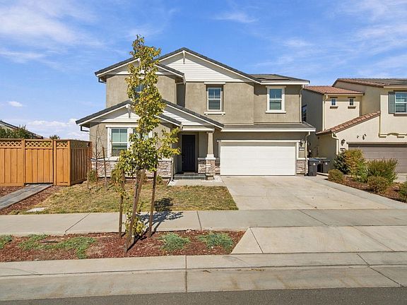 3rd image of 2929 Penrose Ln