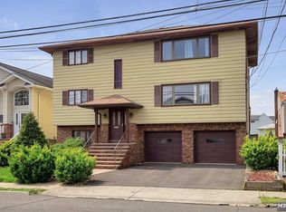 222 Grove St, Lodi, NJ 07644