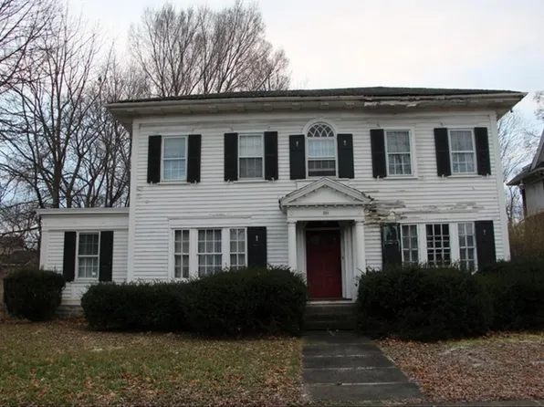 263 High St, Lockport, NY 14094