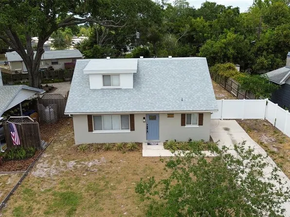 8949 Fairweather Dr, Largo, FL 33773