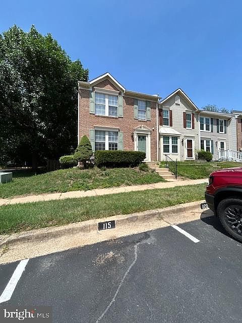 1st image of 120 Foxview Dr